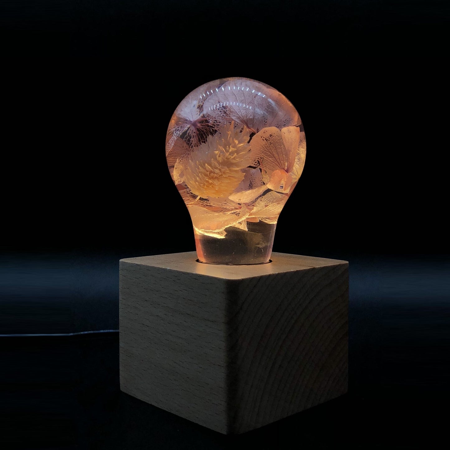 EP Design Labs Pink Hydrangea Light Bulb & Wood Base